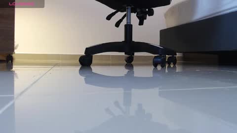 Snapshot of alma_fenix chatting on 10.15.25 ALMA FENIX online show from 10.15.25