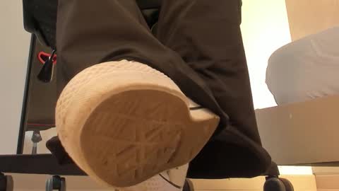 Snapshot of alma_fenix chatting on 11.26.25 ALMA FENIX online show from 11.26.25