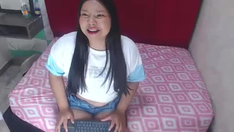 Snapshot of almaramseycm101 chatting on 03.28.26 almaramseycm101 online show from 03.28.26