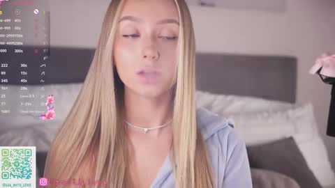 Lia online show from 09.10.25