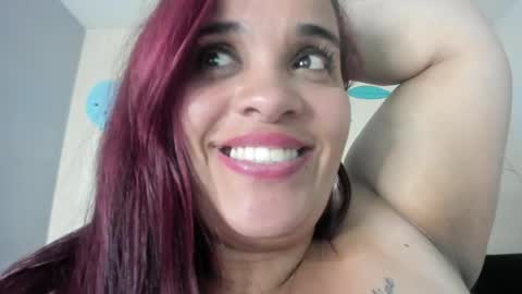 Snapshot of alondra_zaens chatting on 05.16.26 Alondra online show from 05.16.26