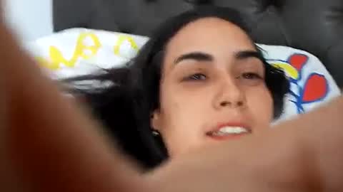 Snapshot of alondracc chatting on 09.25.25 Contreras online show from 09.25.25