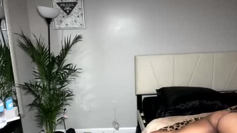 alongcamelexy online show from 10.09.25