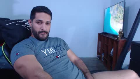 Snapshot of alonxoo chatting on 12.05.24 alonxoo online show from 12.05.24