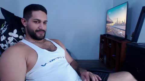 Snapshot of alonxoo chatting on 01.19.25 alonxoo online show from 01.19.25