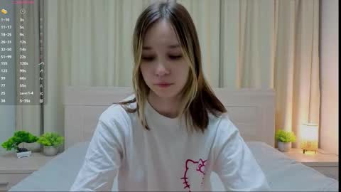 Snapshot of aloreanna chatting on 02.25.26 Alorenna online show from 02.25.26