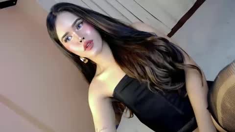 Snapshot of alove_too_last chatting on 01.18.25 LEXY online show from 01.18.25