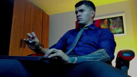 Snapshot of alpha_dominus_ chatting on 09.10.25 alpha_dominus_ online show from 09.10.25