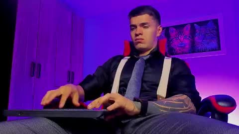 Snapshot of alpha_dominus_ chatting on 09.11.25 alpha_dominus_ online show from 09.11.25