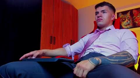 Snapshot of alpha_dominus_ chatting on 09.16.25 alpha_dominus_ online show from 09.16.25