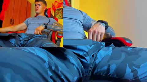 Snapshot of alpha_dominus_ chatting on 10.12.25 alpha_dominus_ online show from 10.12.25