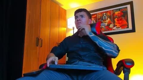 Snapshot of alpha_dominus_ chatting on 11.18.25 alpha_dominus_ online show from 11.18.25