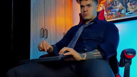 Snapshot of alpha_dominus_ chatting on 11.25.25 alpha_dominus_ online show from 11.25.25