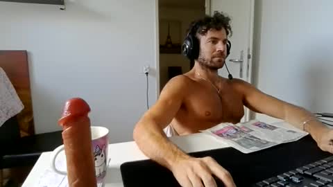 Snapshot of alphah_hunk chatting on 05.13.26 alphah_hunk online show from 05.13.26