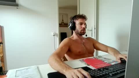 Snapshot of alphah_hunk chatting on 06.12.26 alphah_hunk online show from 06.12.26
