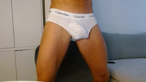 alphahung23 online show from 09.30.25