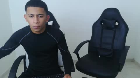 alphas_latins online show from 03.25.26