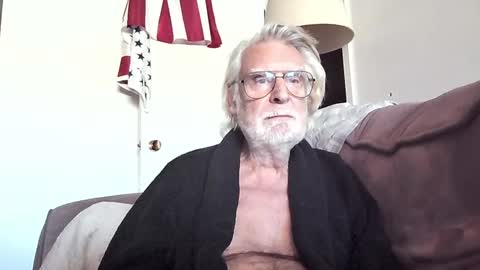 AlphaUniform online show from 01.14.25