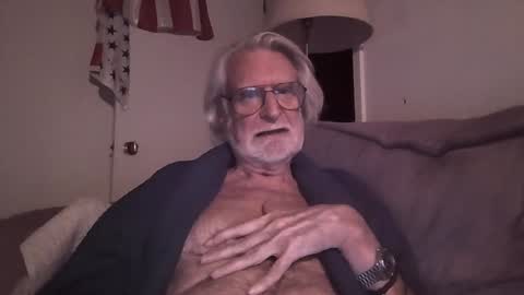 AlphaUniform online show from 01.24.25