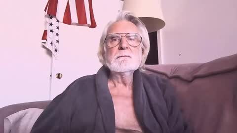 AlphaUniform online show from 02.14.25