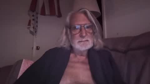 AlphaUniform online show from 09.10.25