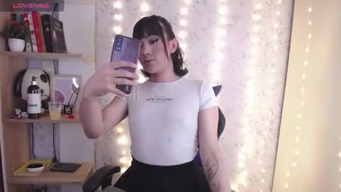 Snapshot of altair_x chatting on 12.17.25 altair_x online show from 12.17.25