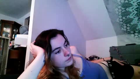 Snapshot of alternativeivy02 chatting on 09.29.25 Ivy online show from 09.29.25