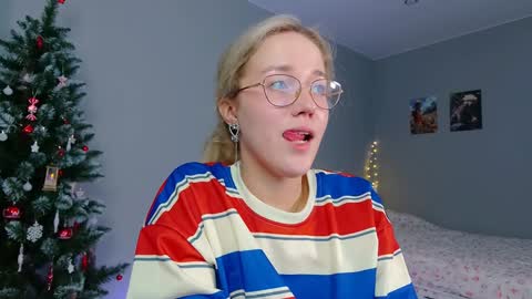Snapshot of aluntick chatting on 12.25.24 Amelia NEXT STREAM online show from 12.25.24