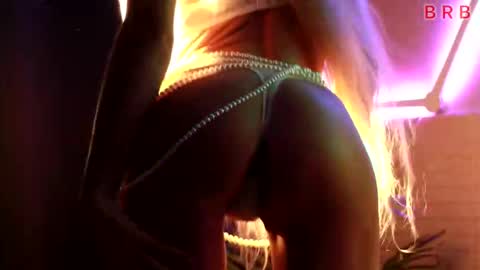 Snapshot of alvuwka chatting on 09.30.25 Alvuwka online show from 09.30.25