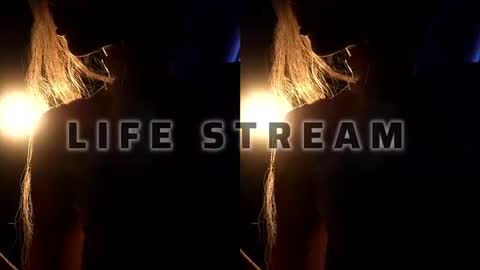 Snapshot of alvuwka chatting on 10.16.25 Alvuwka online show from 10.16.25