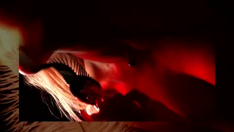 Snapshot of alvuwka chatting on 11.16.25 Alvuwka online show from 11.16.25