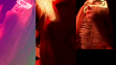 Snapshot of alvuwka chatting on 12.22.25 Alvuwka online show from 12.22.25