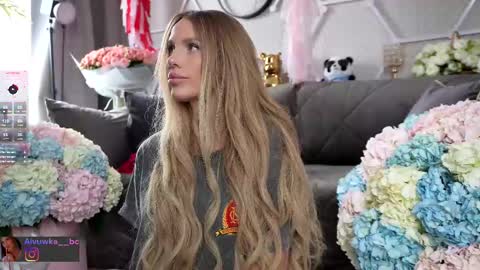 Snapshot of alvuwka chatting on 02.27.26 Alvuwka online show from 02.27.26