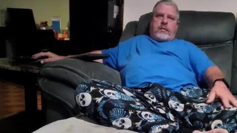 Snapshot of alwaysh0rnyn0w chatting on 10.19.25 alwaysh0rnyn0w online show from 10.19.25