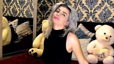 Snapshot of alyblonde chatting on 12.12.24 aly online show from 12.12.24