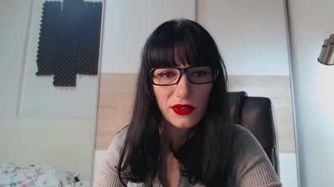 Snapshot of alycetn chatting on 02.07.26 Alice online show from 02.07.26