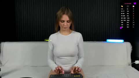 Alena online show from 11.19.25