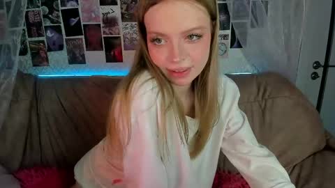 Alysa   7GMT  online show from 05.19.26