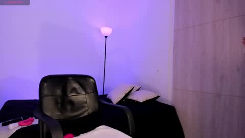 Snapshot of alysonn_conner chatting on 03.09.25 Alyson online show from 03.09.25