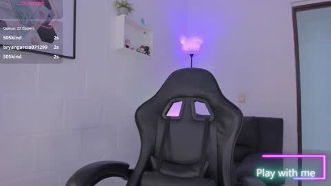 Snapshot of alysonn_conner chatting on 11.27.25 Alyson online show from 11.27.25