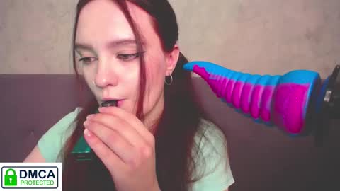 Snapshot of alyssa__scarlet chatting on 11.07.25 Alyssa online show from 11.07.25