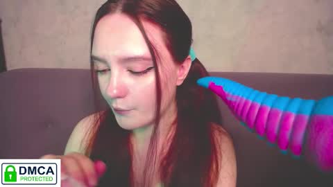 Snapshot of alyssa__scarlet chatting on 11.24.25 Alyssa online show from 11.24.25