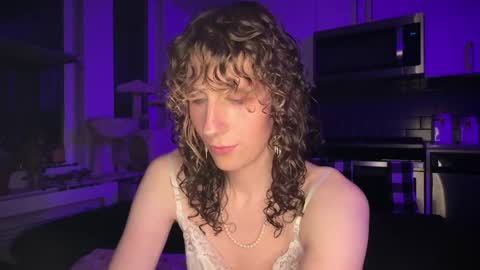 Alyssa online show from 04.25.26