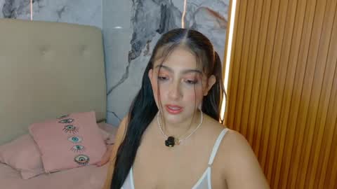  ALYSSA   online show from 04.27.26
