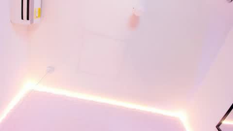 Snapshot of alyssa_vargas chatting on 01.11.26 alyssa online show from 01.11.26