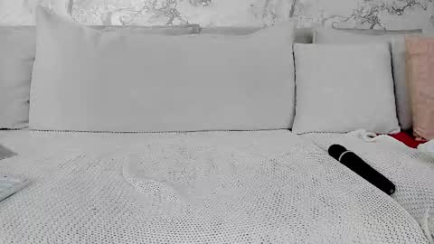 alysamillan online show from 02.09.25