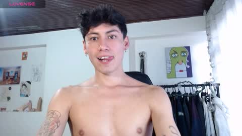 Snapshot of amad696 chatting on 11.04.25 Amad Passer x guests Independent model online show from 11.04.25