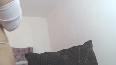 valentia online show from 03.07.25