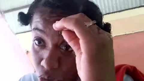 Snapshot of amah17 chatting on 01.11.25 Amah online show from 01.11.25