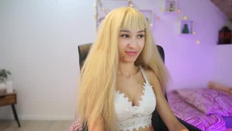 Amai  Liu online show from 11.21.25